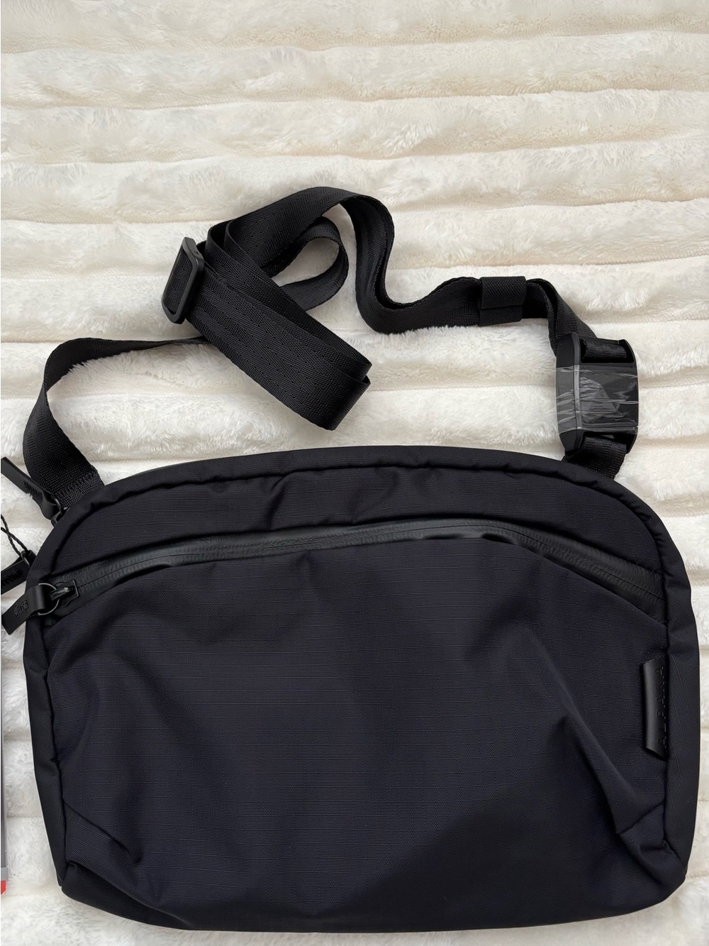 Alpaka - Flight Sling - Black - NWOT